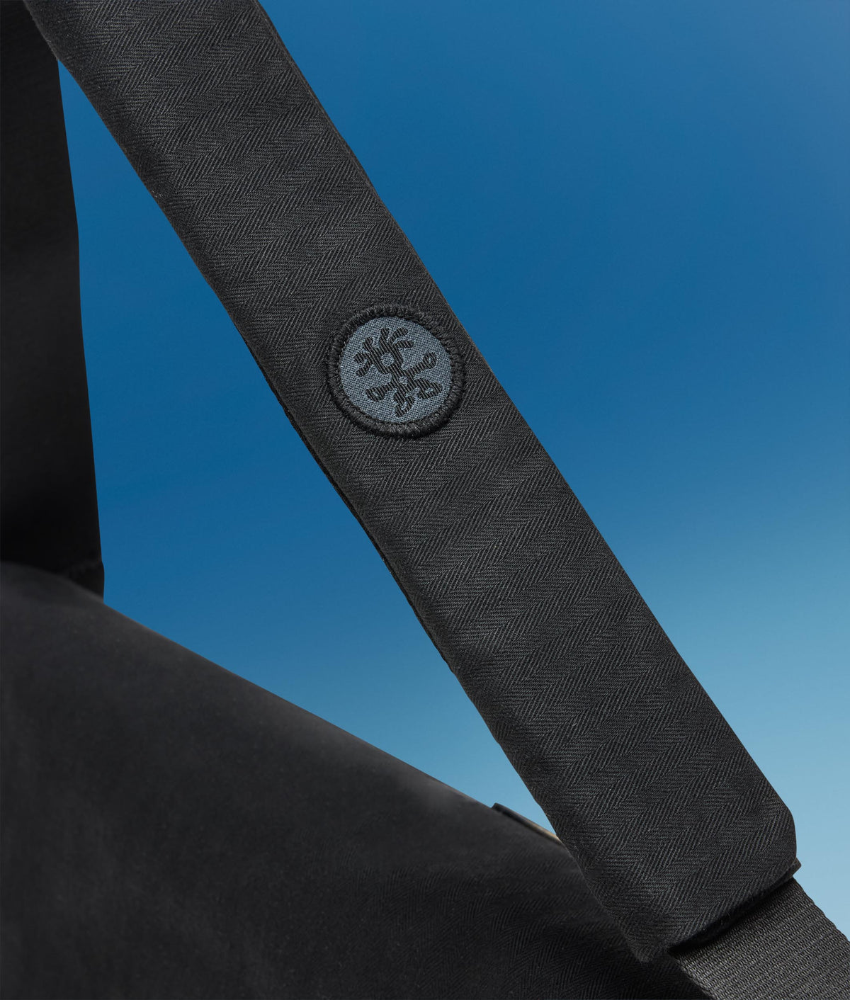 | Colour: Black Waxed Cotton