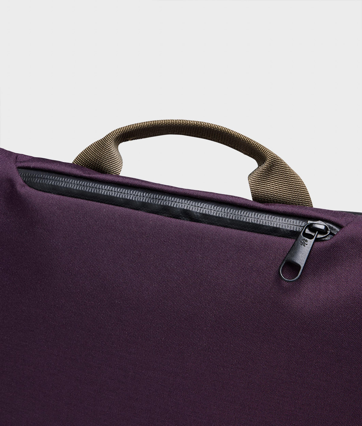 | Colour: Acai