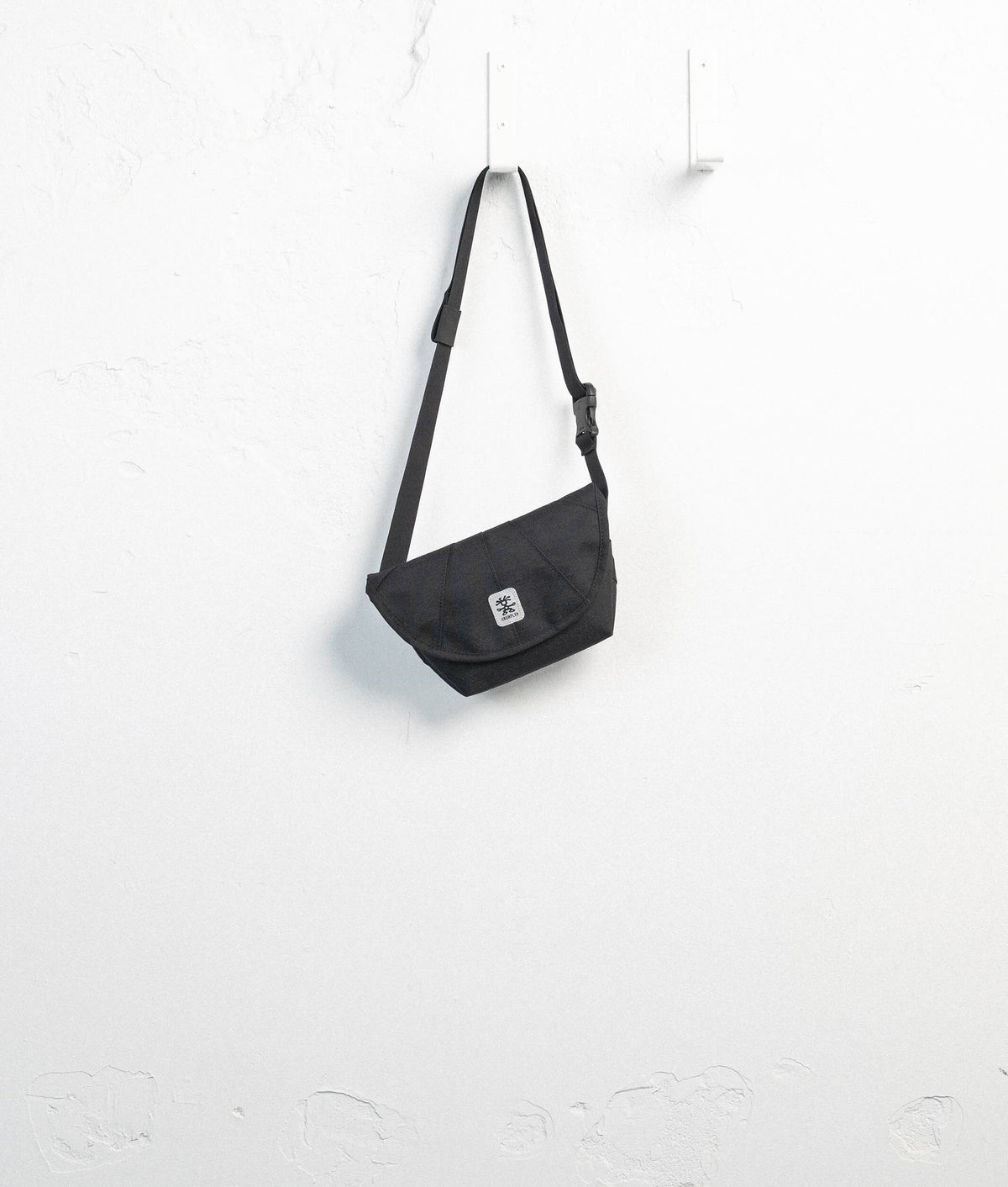 | Colour: Black Fan