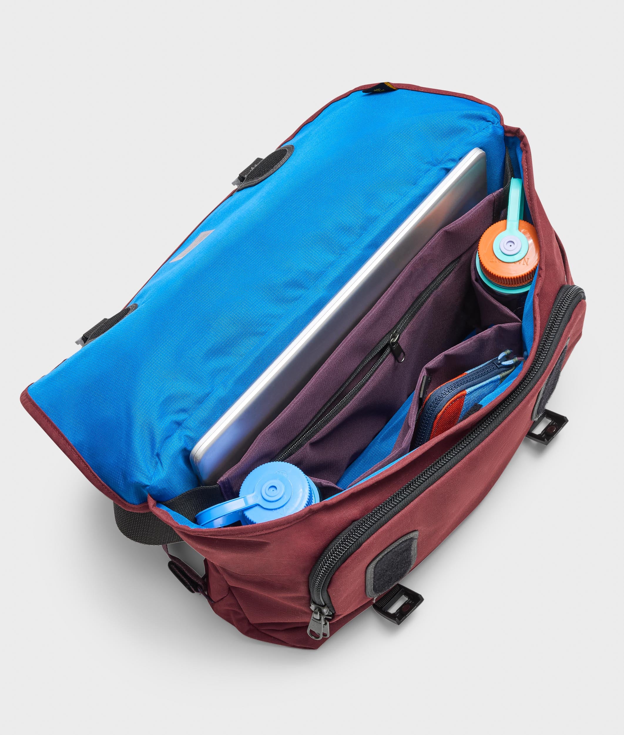 Brace Brace Brace – Crumpler Australia