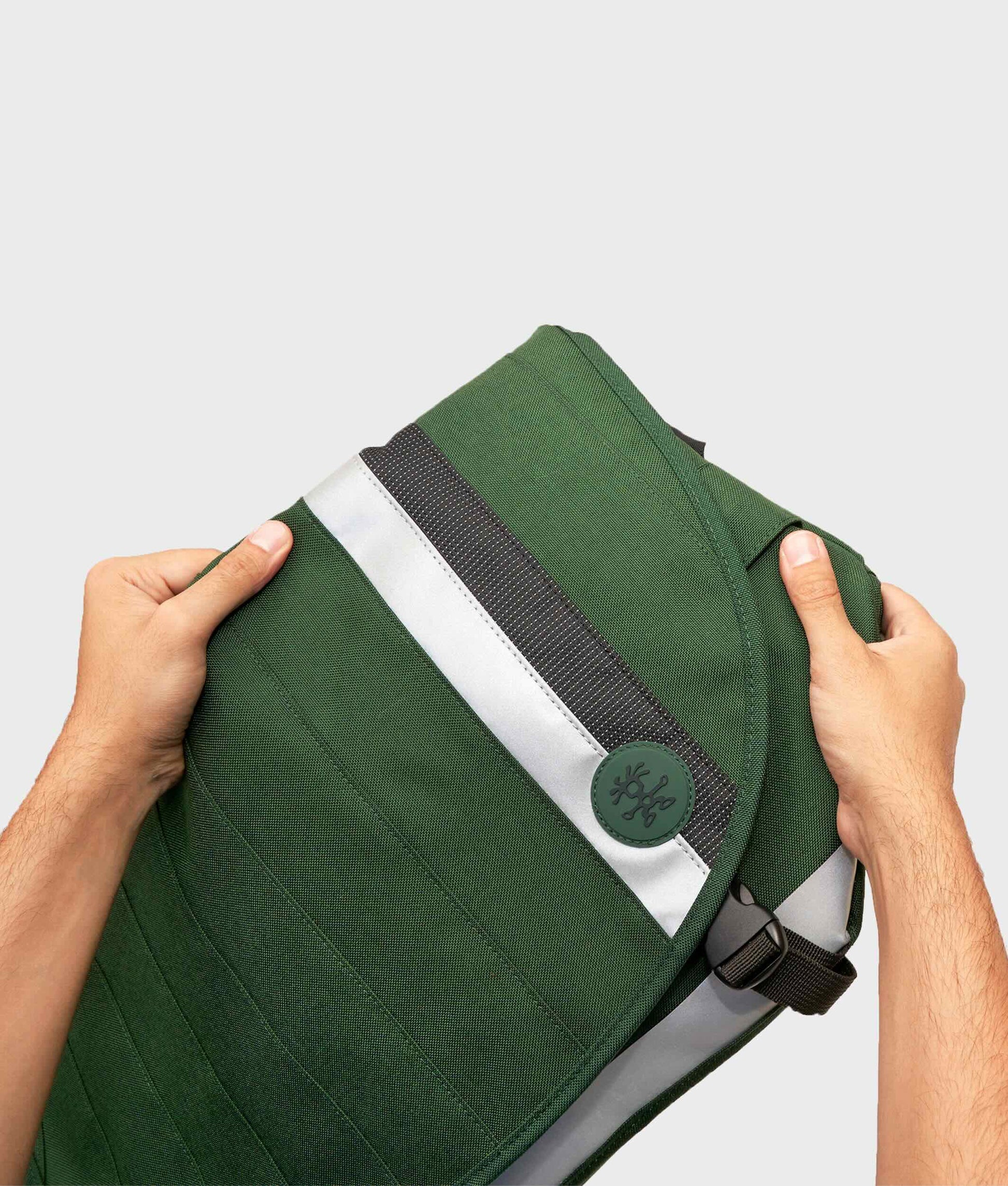 | Colour: Deep Green