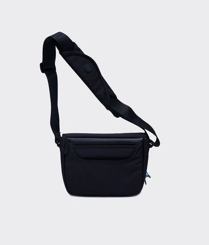 | Colour: Black