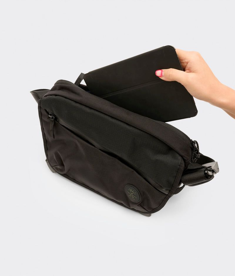 | Colour: Black/Olive