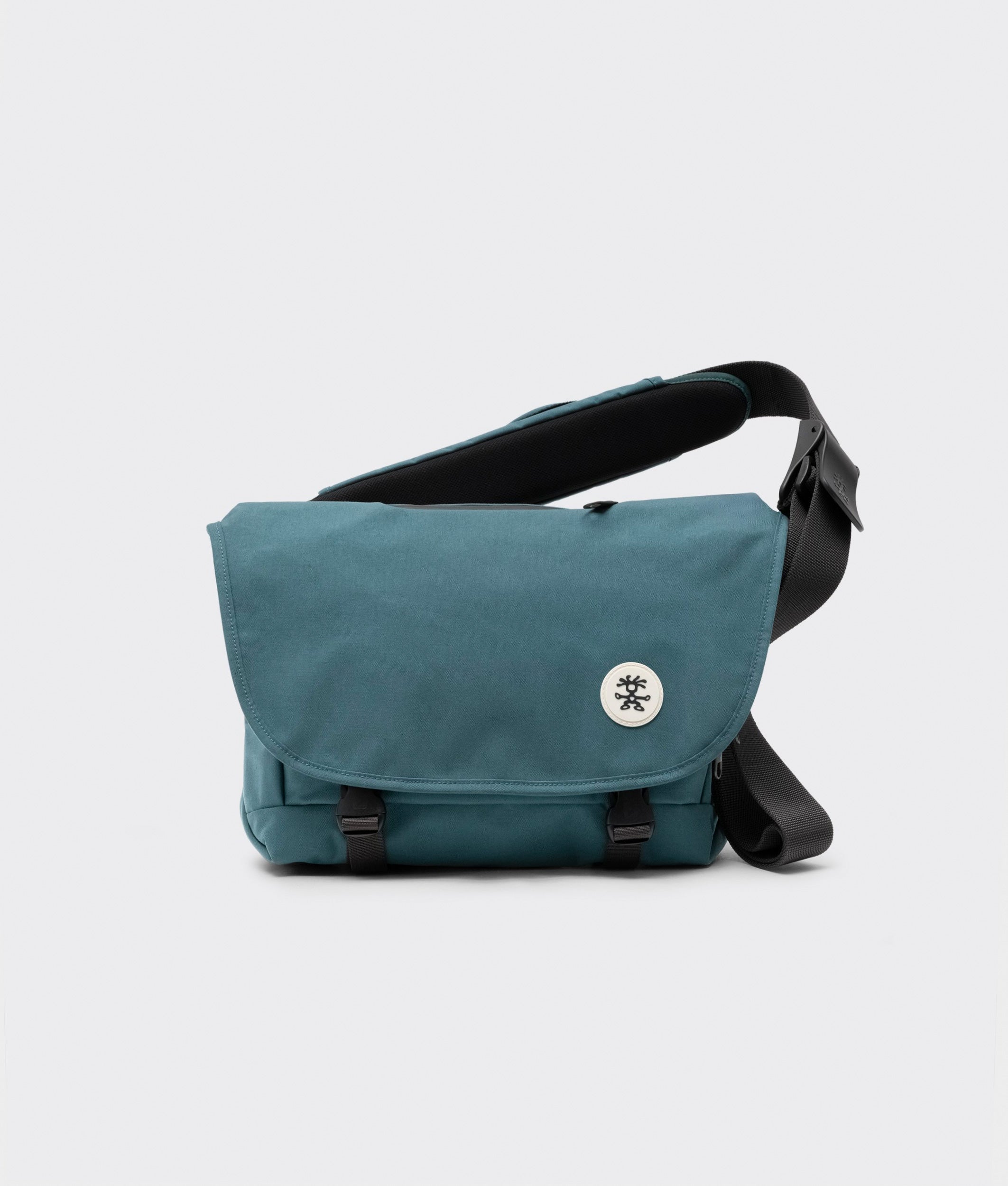 美品　クランプラー CRUMPLER メッセンジャーバッグ ブルー 美品 クランプラー CRUMPLER メッセンジャーバッグ ブルー - メルカリ