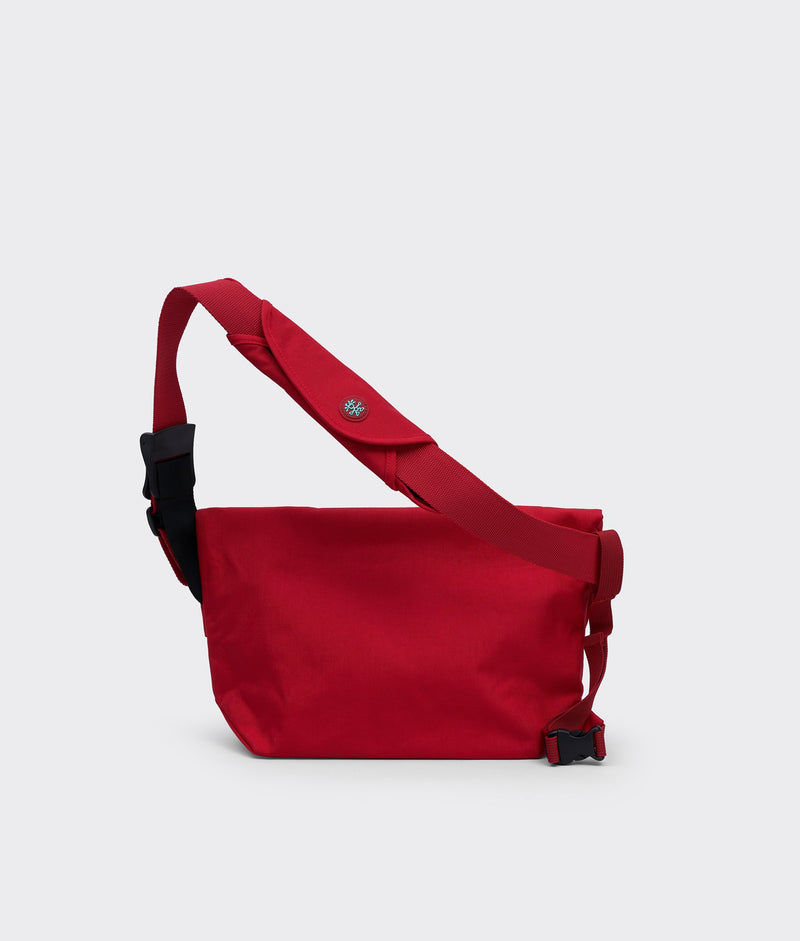 | Colour: Riot Red