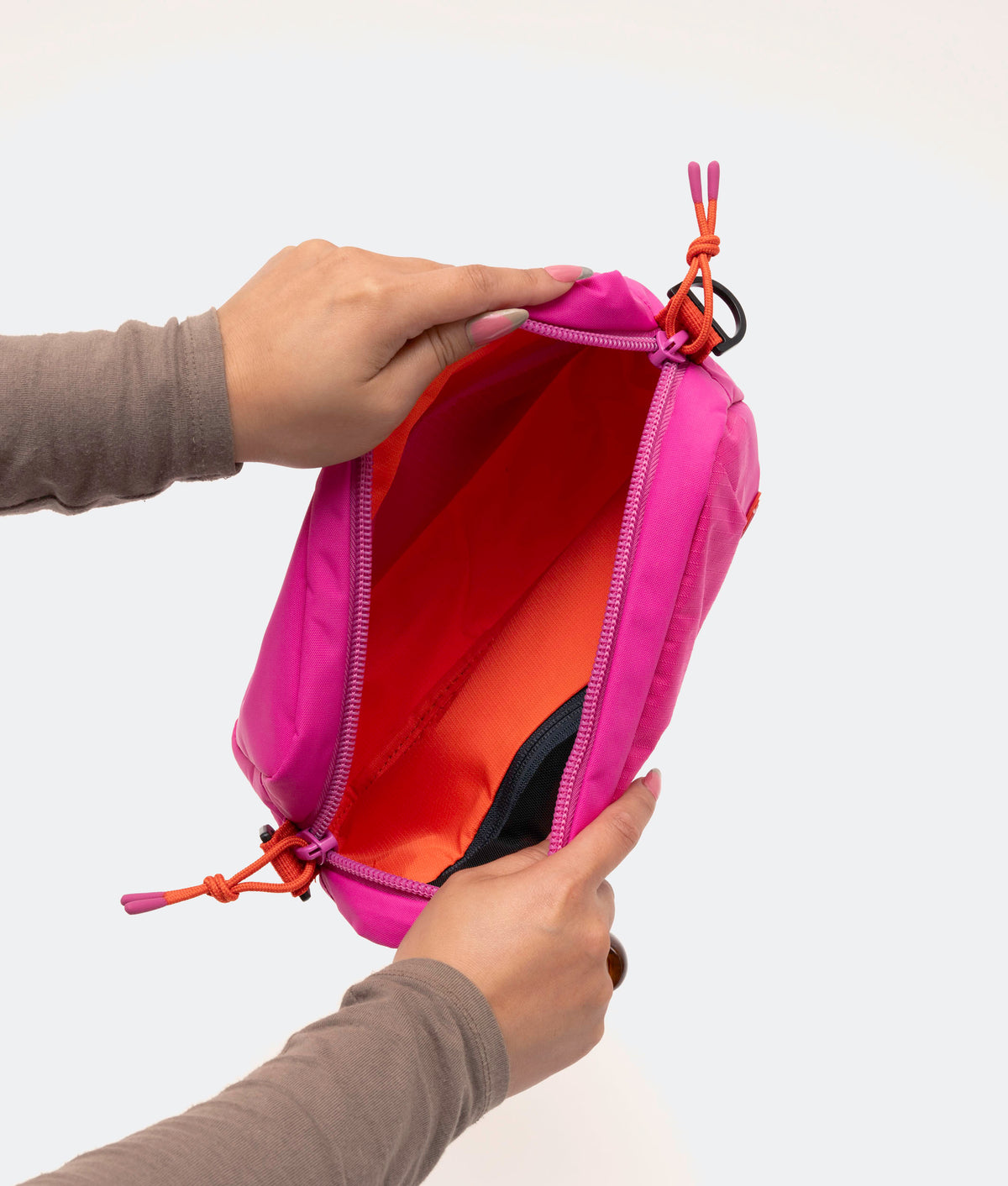 | Colour: Fuchsia